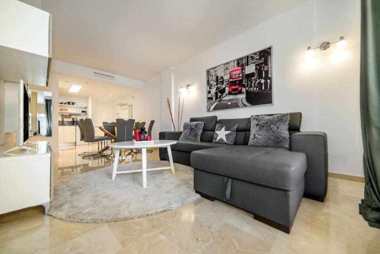 Espanhouse Elvis Apartment Торевиеха Екстериор снимка